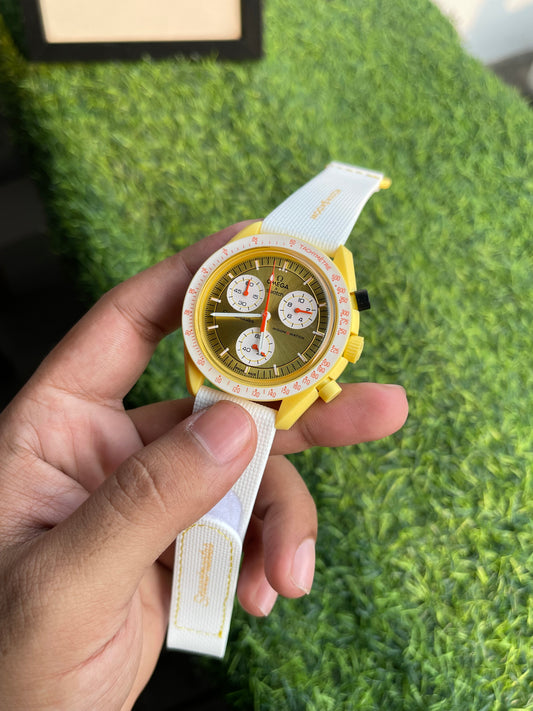 RC X Omegaa Γ Swaatch MoonSwatch Mission to the Sun β Yellow Case White Strap Chronograph Watch