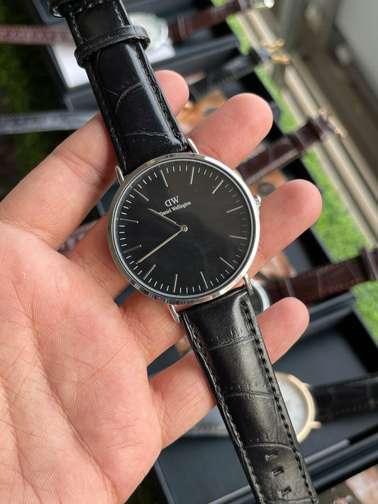 RC Daniiel Welliington | Black Dial × Black Leather Strap (Silver Case)
