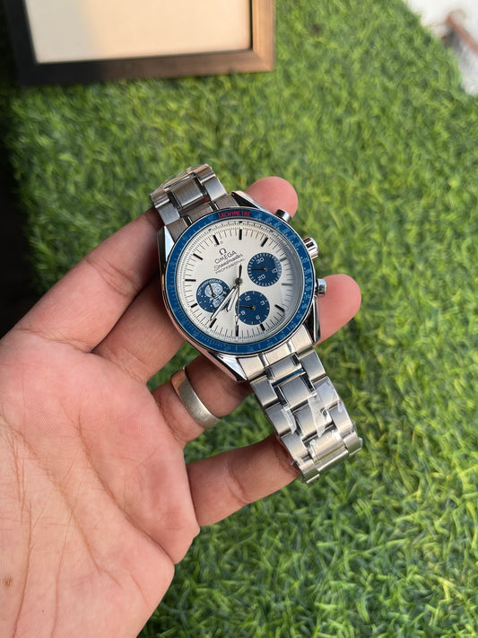 RC X OMEGAA Speedmaster Silver Snoopy Award 50th Anniversary
