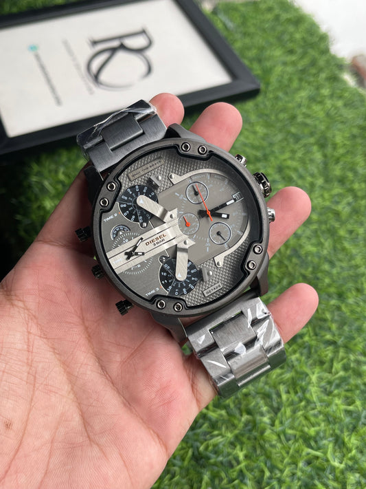 RC Diiesel Mega Chief Silver Steel Dual-Time Chronograph – Gunmetal Edition
