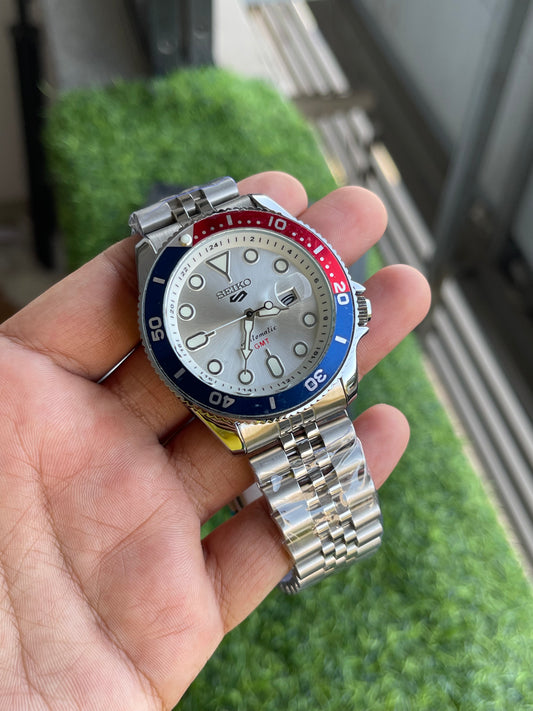 RC Seiiko 5 GMT “Pepsi Silver” Edition