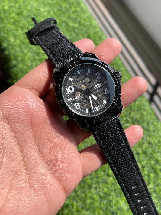 RC Fossiil Automatic Skeleton Dial Watch – Black Textured Leather Strap