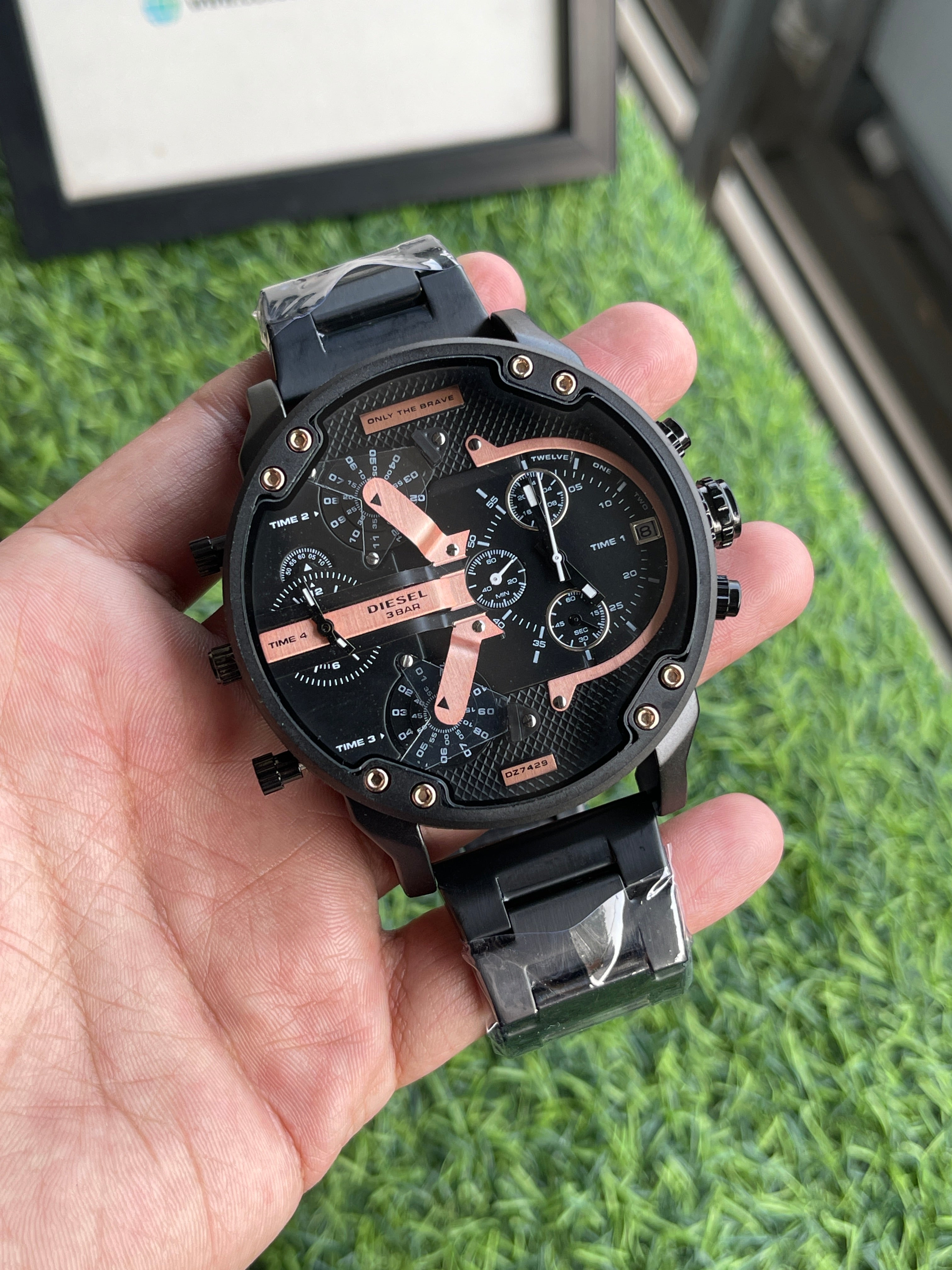 RC Diiesel Mega Chief Dual-Time Men’s Watch – Rehan's Collection