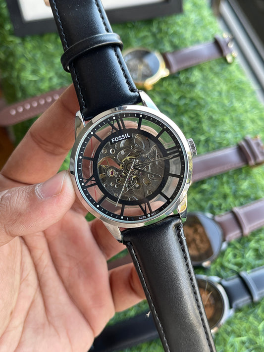 RC Fossiil Skeleton Automatic Watch – Silver Case with Black Leather Strap