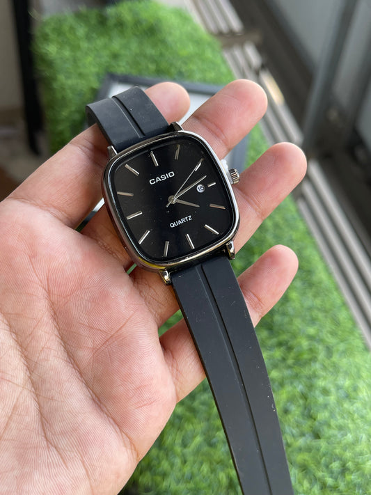 RC Casiio Minimal “Black Classic” Edition