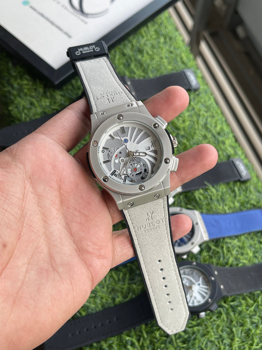 RC Hublt Silver Frost Skeleton – Quartz Edition