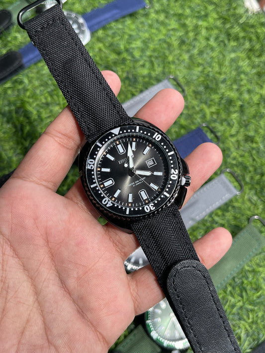 RC X Seiiko 5 Quartz – Black Dial-Black case | Black Canvas Strap