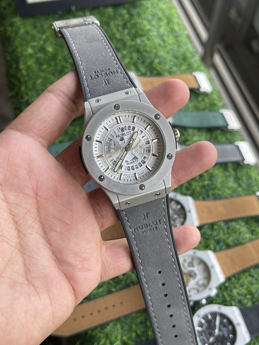 RC Hublt Classic Fusion Skeleton Quartz – Silver Dial & Grey Leather