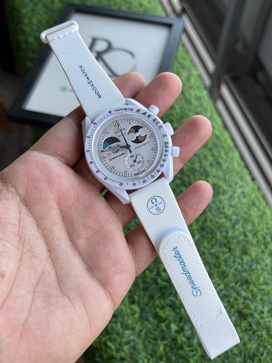 RC Omegaa x Swatch MoonSwatch “White Moonphase” Edition