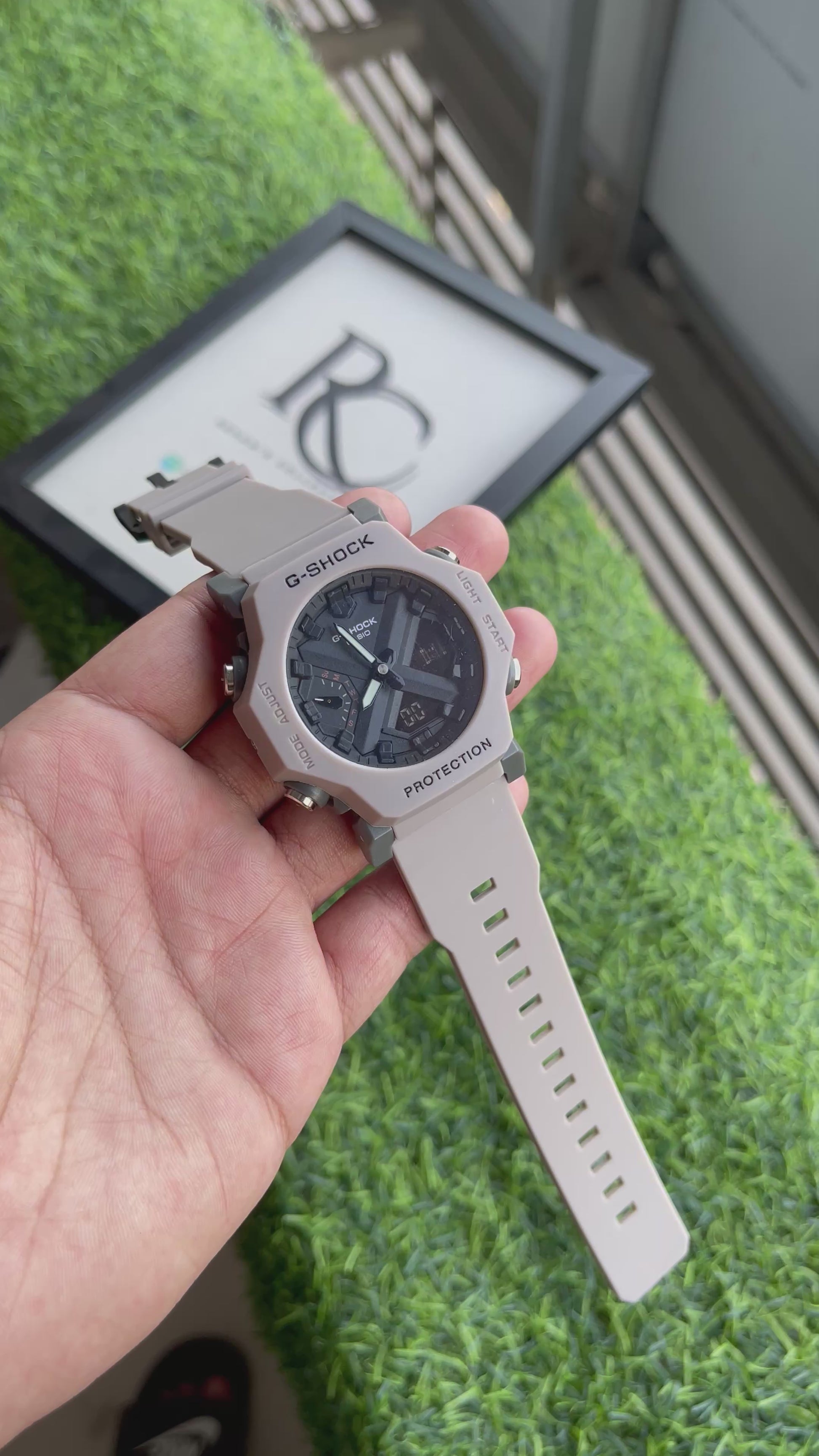 RC Casiio G-Shok GA-2100 “Urban Ash Grey” Analog-Digital Watch